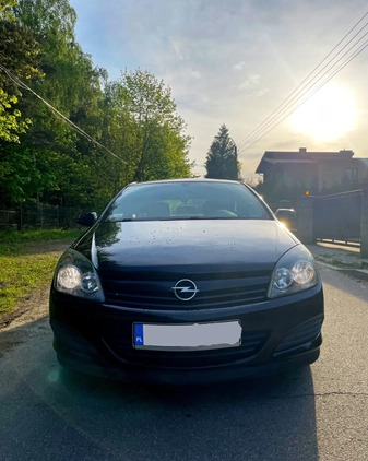 Opel Astra cena 12000 przebieg: 225000, rok produkcji 2005 z Łódź małe 16